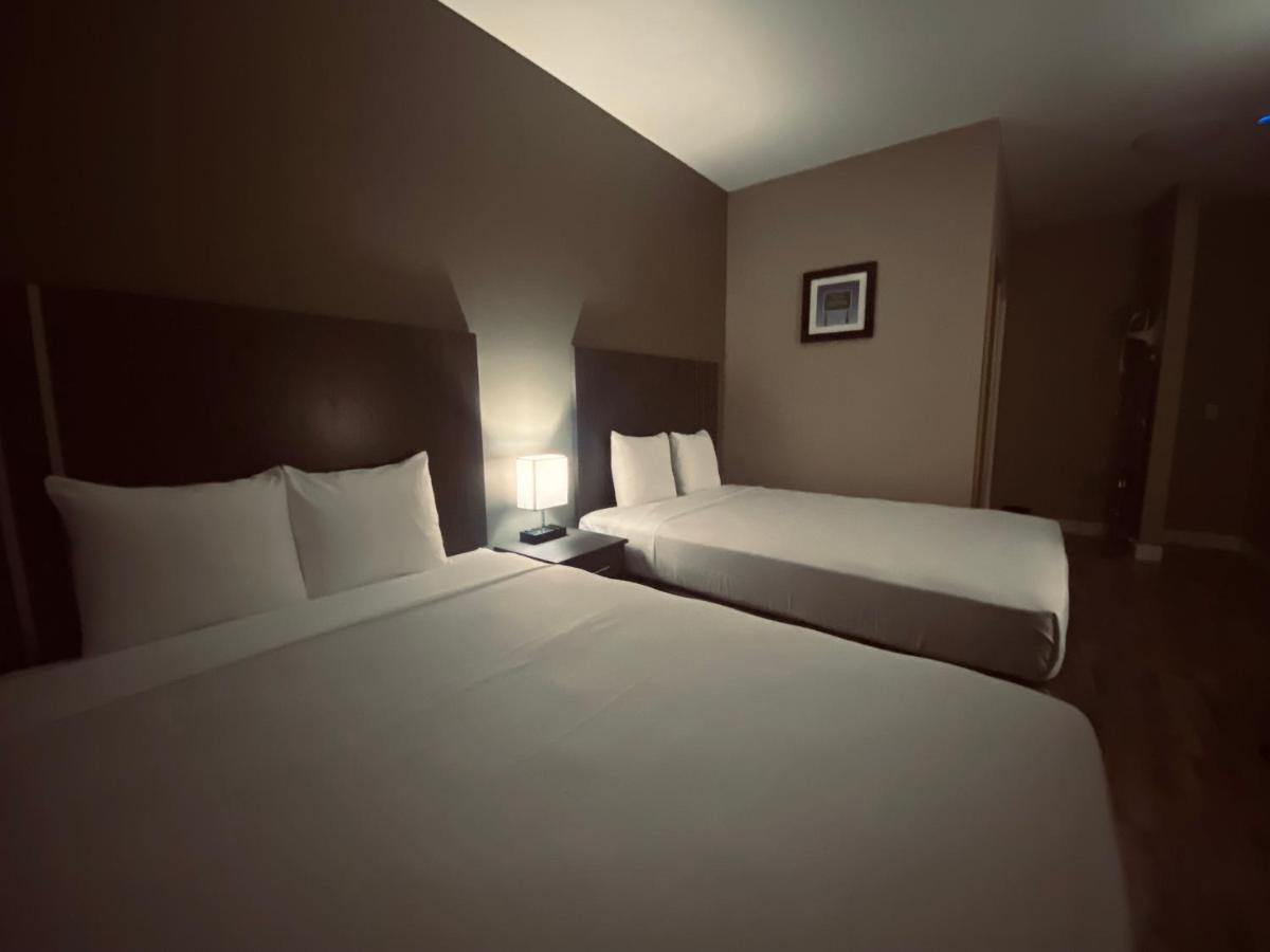 Econo Lodge City Centre Inn Prince George Esterno foto