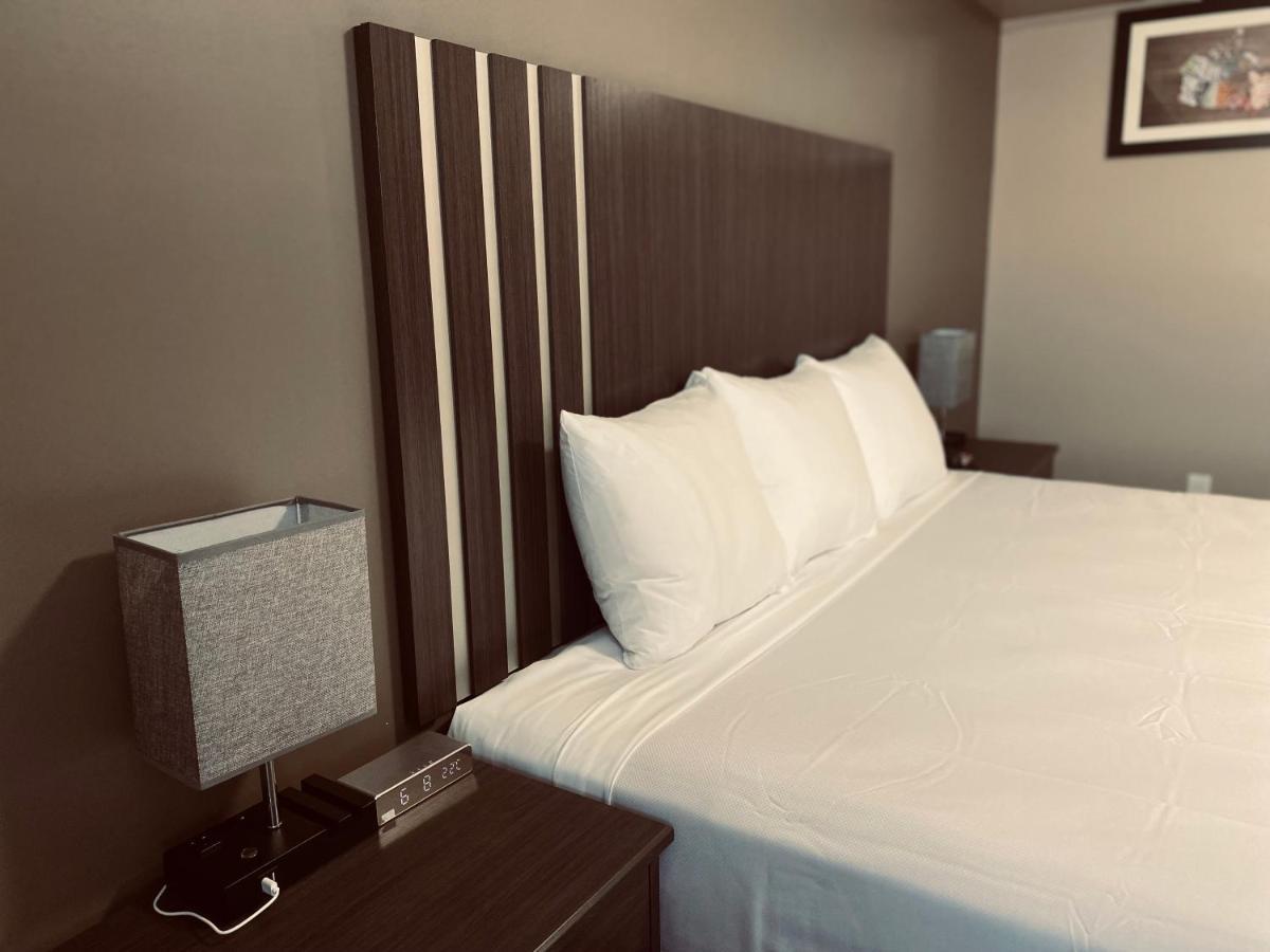 Econo Lodge City Centre Inn Prince George Esterno foto