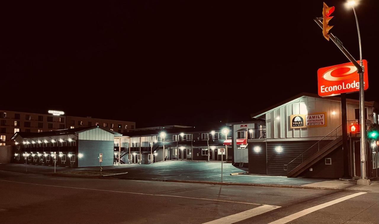 Econo Lodge City Centre Inn Prince George Esterno foto