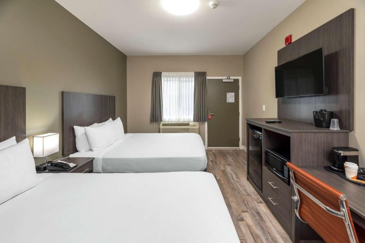 Econo Lodge City Centre Inn Prince George Esterno foto