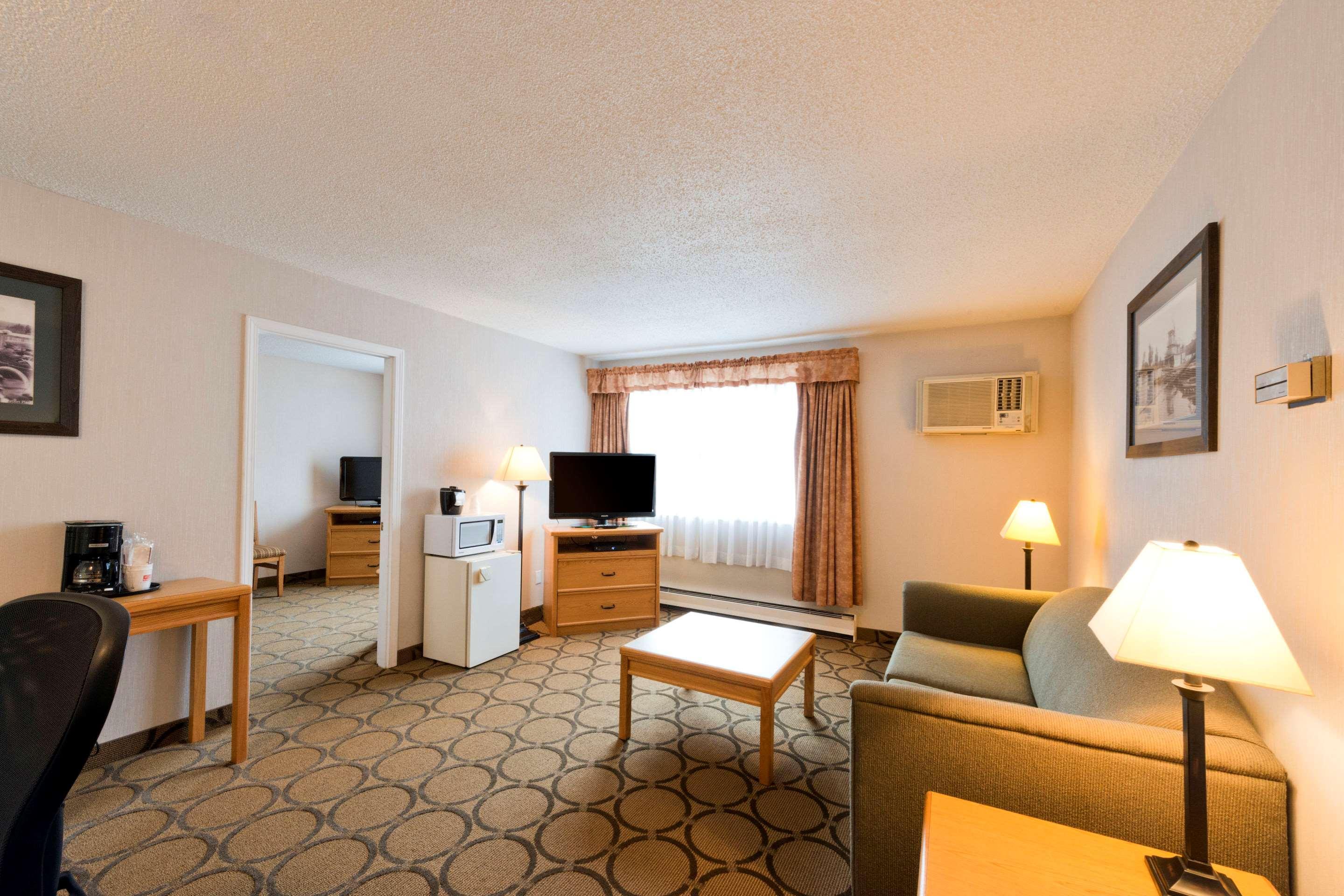 Econo Lodge City Centre Inn Prince George Esterno foto