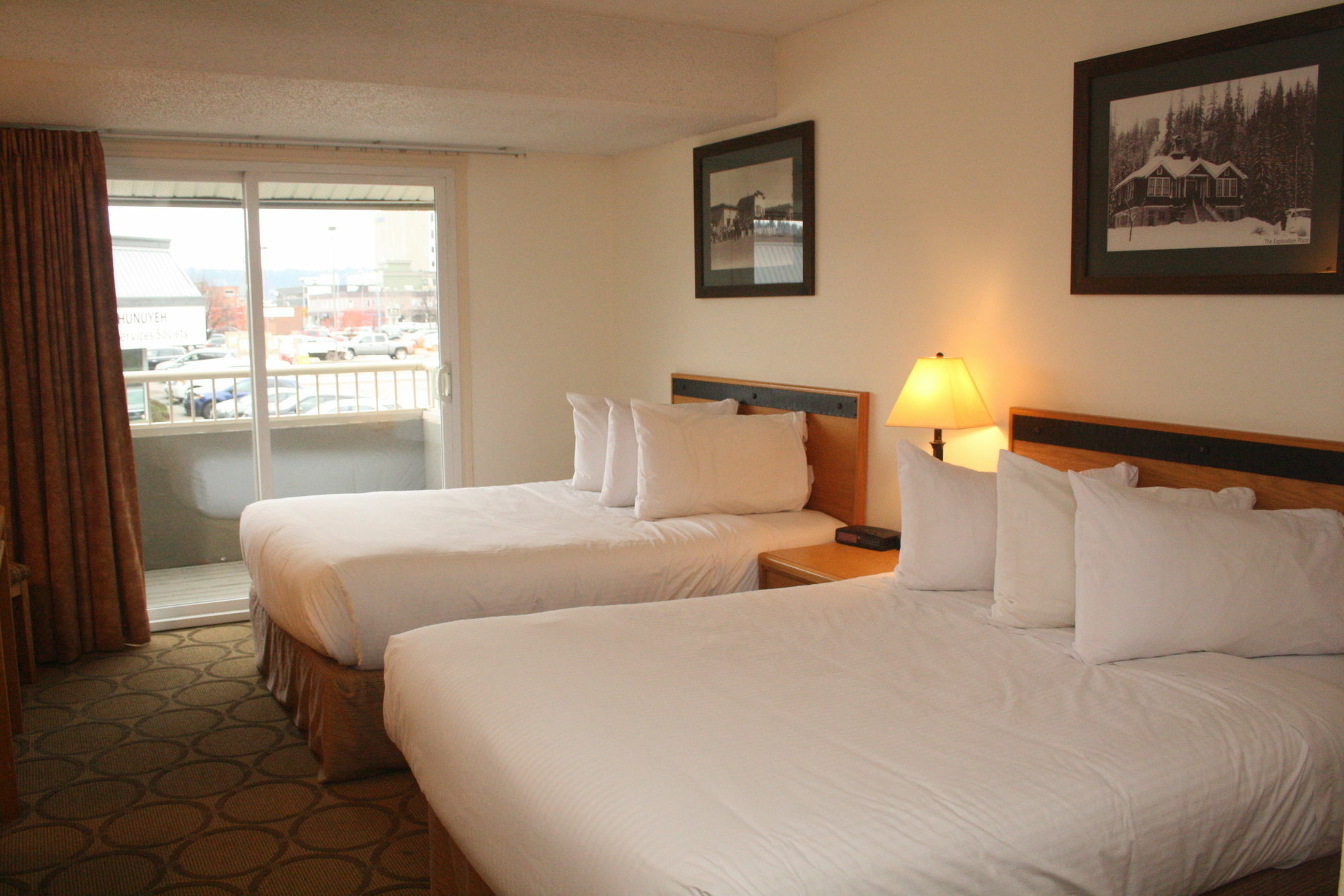 Econo Lodge City Centre Inn Prince George Esterno foto