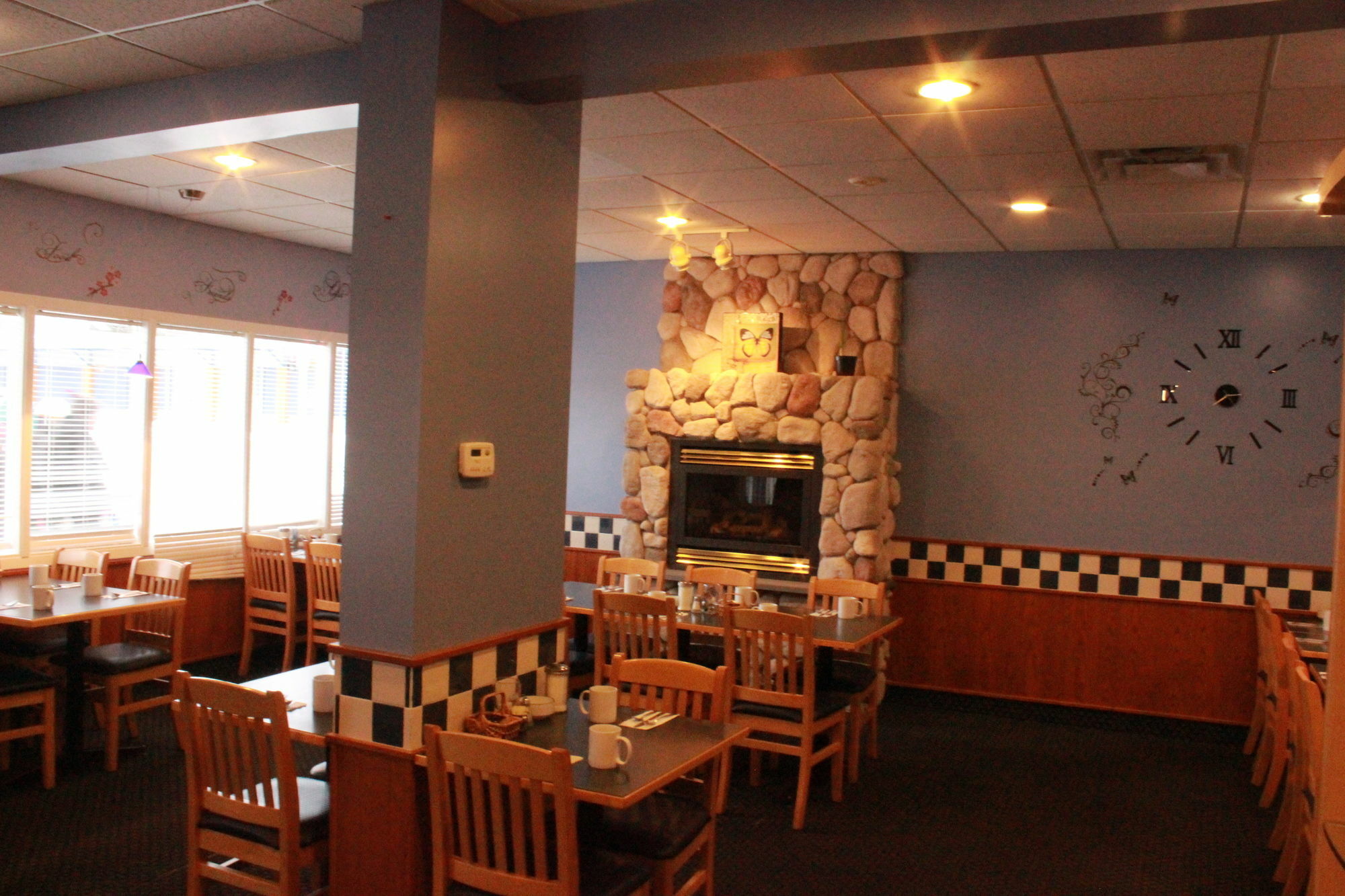 Econo Lodge City Centre Inn Prince George Esterno foto